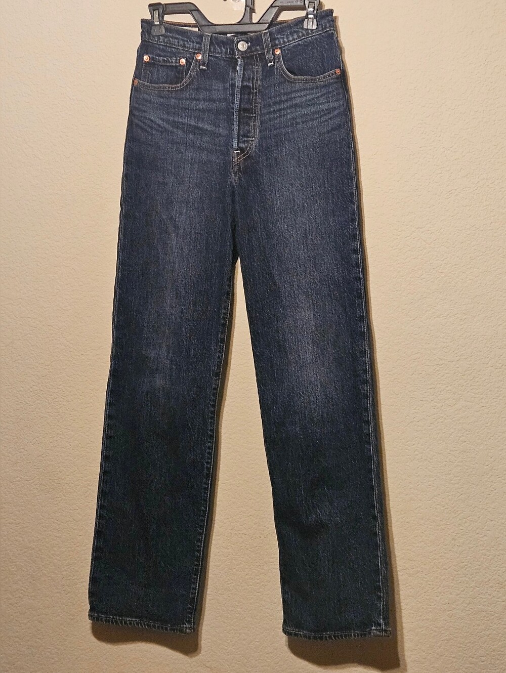 Women's Ribcage Straight-Leg Jeans in Dark Blue Wash